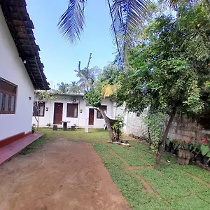 Affittacamere 64, Katunayaka
